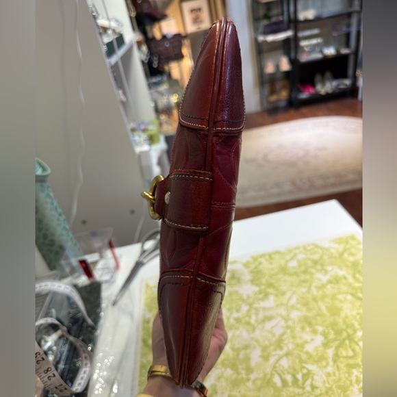 Rare Coach Burgundy Leather Shoulder Bag with Tassel - Picture 7 of 11